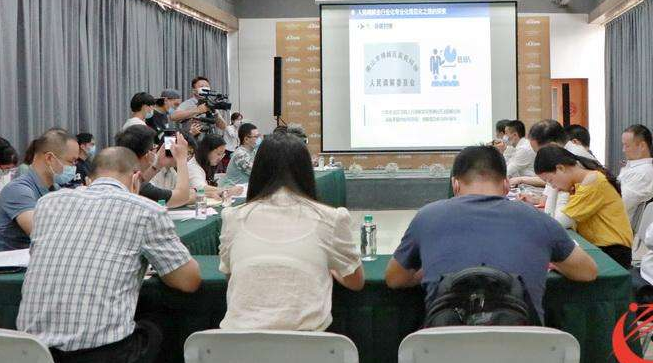 县长张鑫到县食品工业园调研