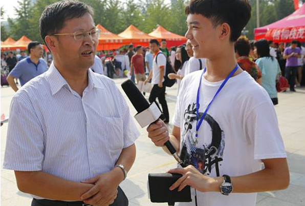 鞍山市委民营企业发展服务委员会会议召开